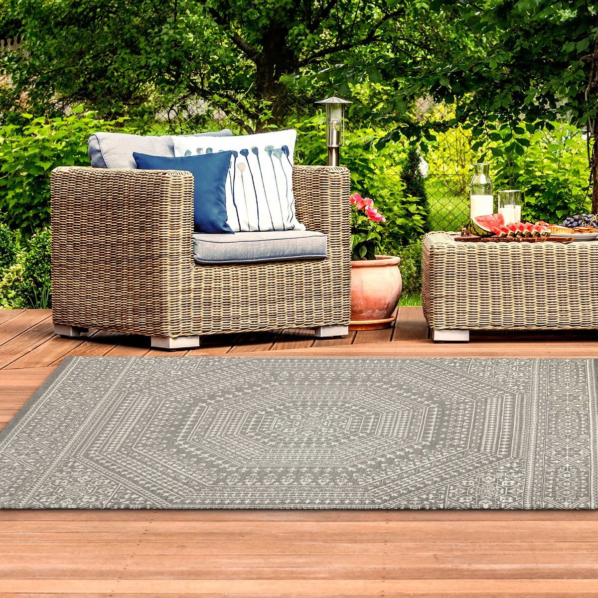 AVERO™ (2 pack) 7 x 10 Gray Medallion Outdoor Rug - AVERO™