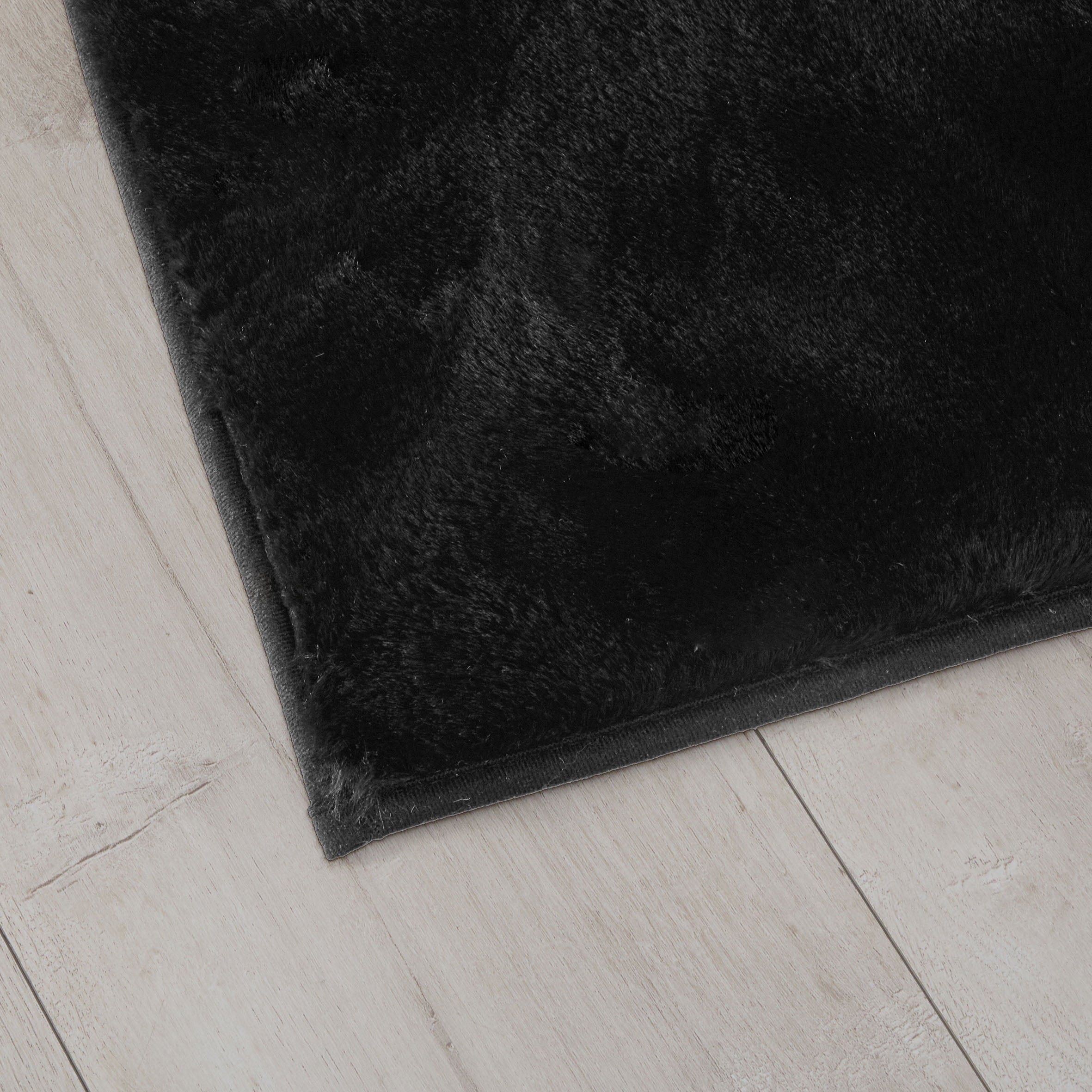 AVERO™ Solid Soft Rabbit Faux Fur Area Rug Ivory,30x46" - AVERO™