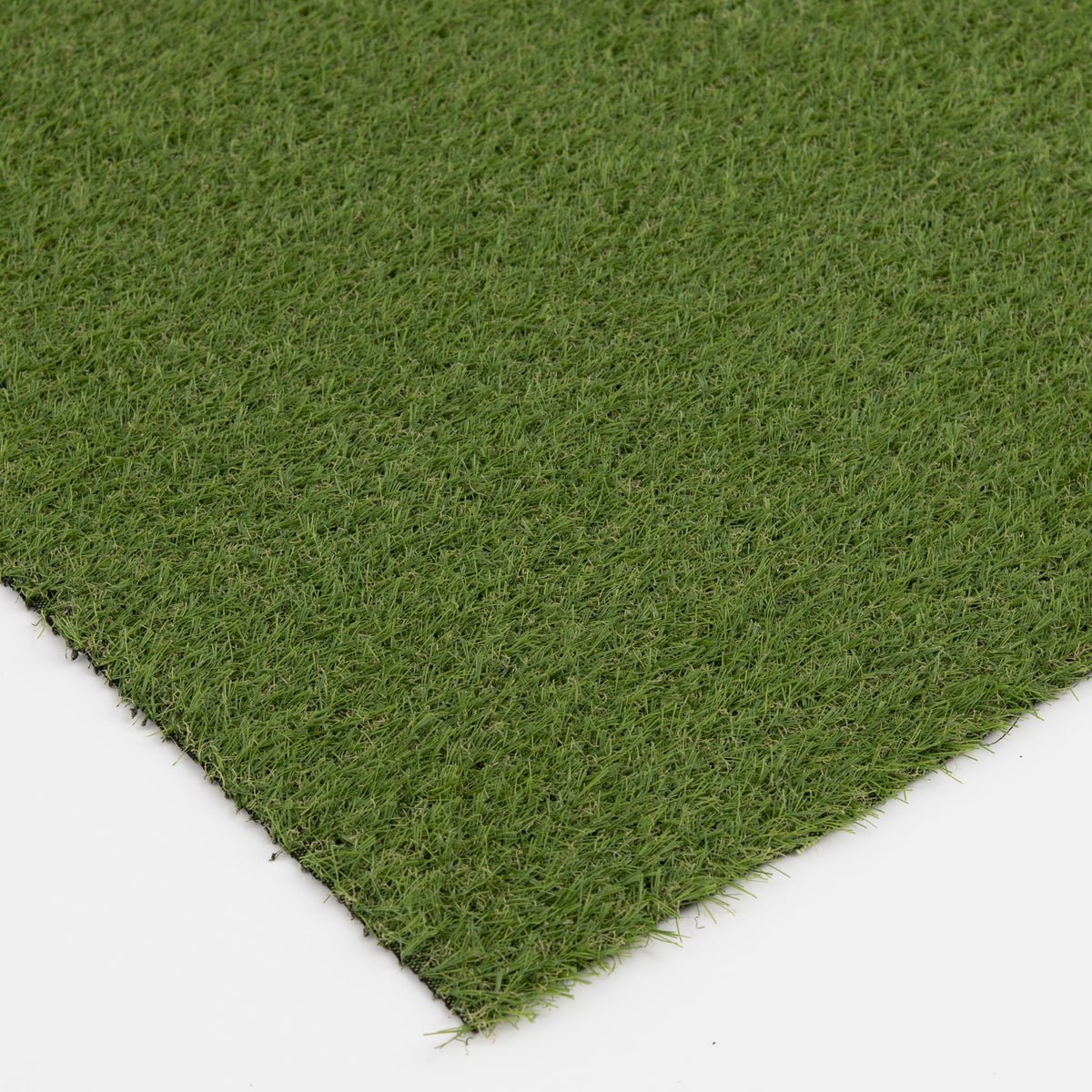 AVERO™ (2 pack) Green Faux Grass Outdoor Rug, 5'x7' - AVERO™