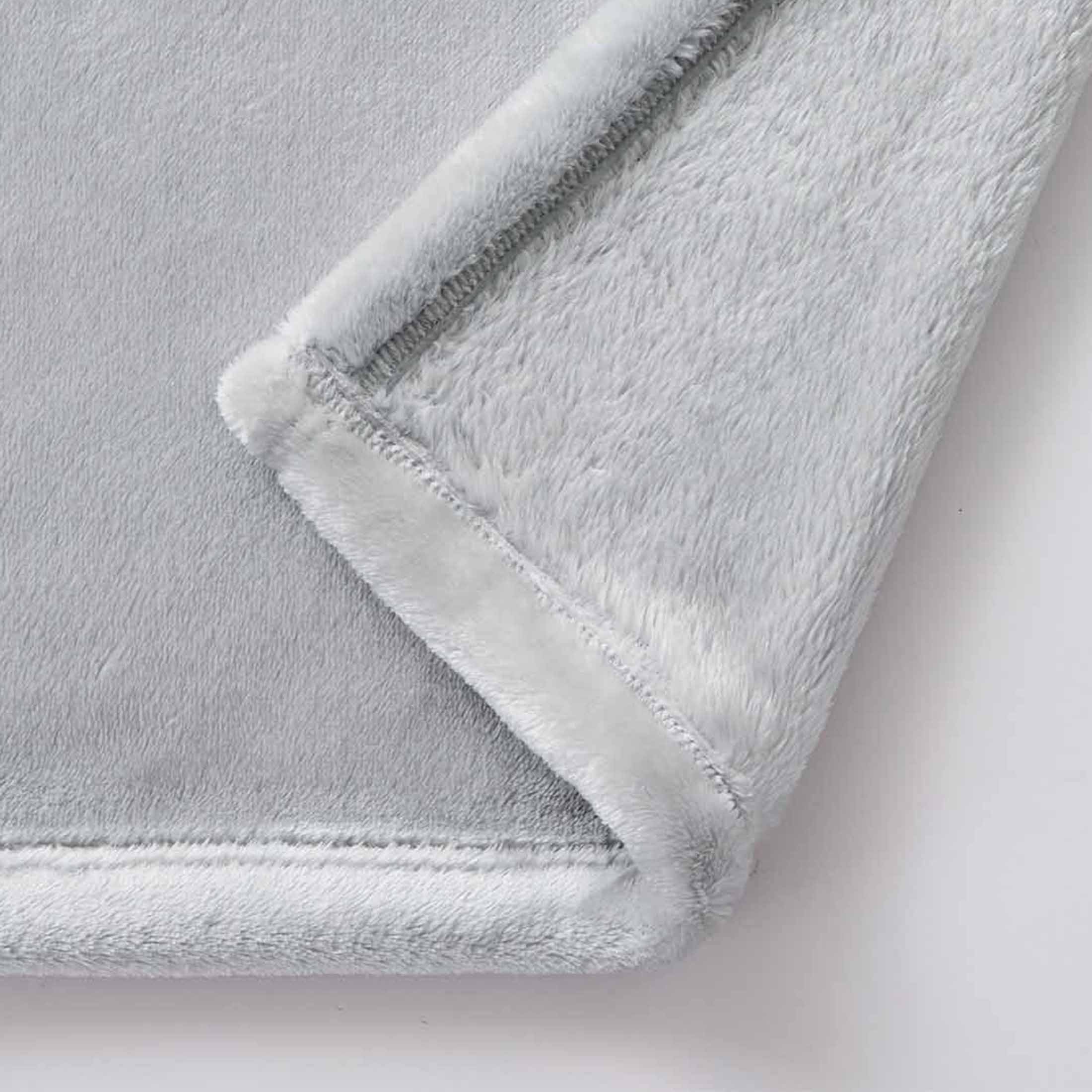 AVERO™ Silver Luxury Velvet Plush Blanket, King Bedding - AVERO™
