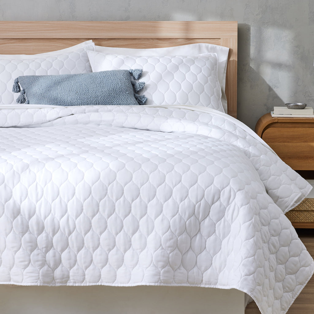 AVERO™ Tencel Quilt, White, King, All-Ages - AVERO™