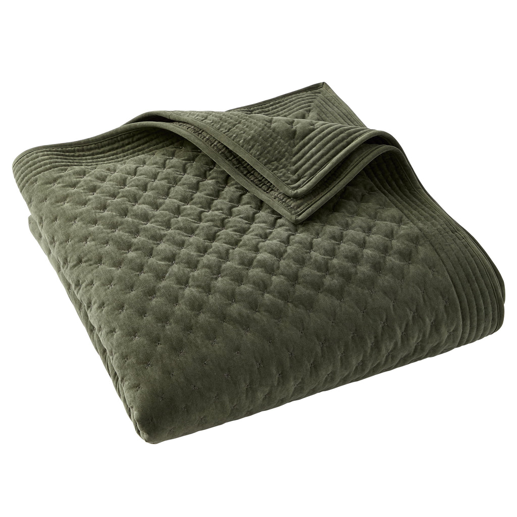 AVERO™ Tufted Matte Velvet Quilt, King - AVERO™