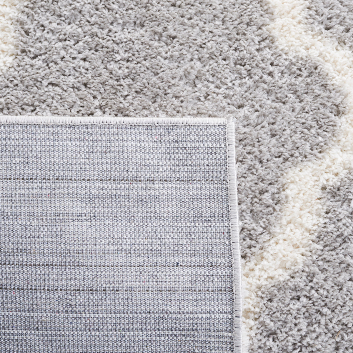 AVERO™ Gray & Ivory Plush Trellis Shag Indoor Area Rug, 5' x 7' - AVERO™