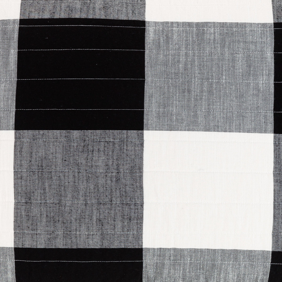 AVERO™ Buffalo Plaid Cotton Quilt, King, Black & White Bedding - AVERO™