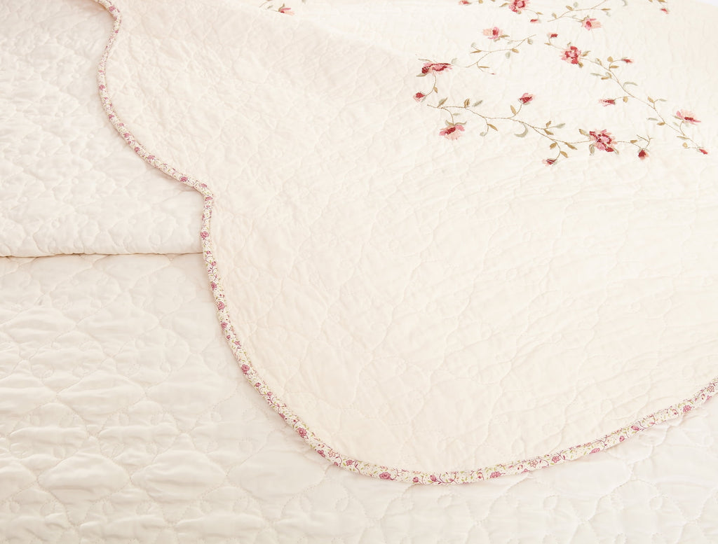 AVERO™ Hannalore Cotton Quilt, Burgundy, Full/Queen, All Ages - AVERO™