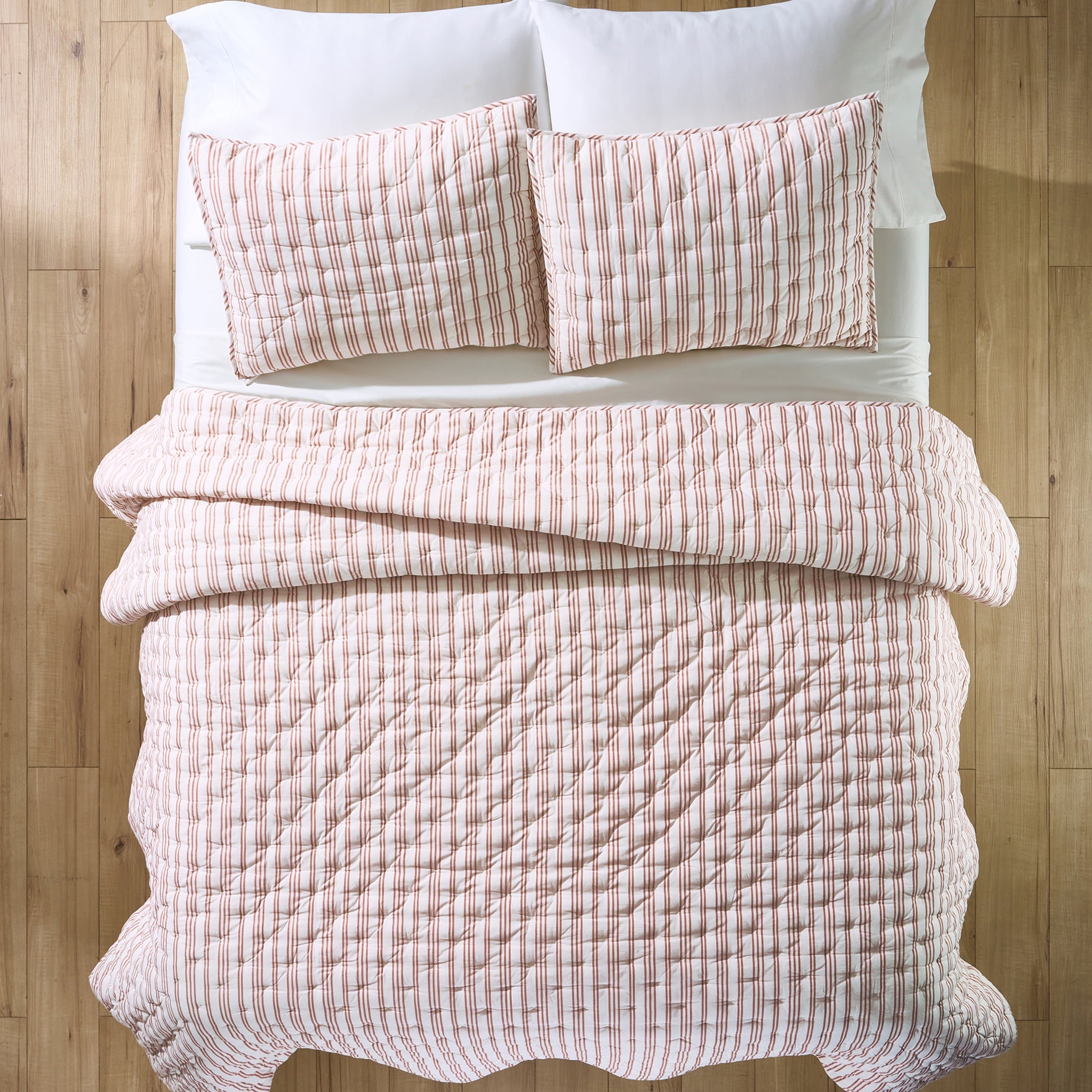 AVERO™ Copper Yarn Dyed Stripe Chambray Quilt, Full/Queen - AVERO™