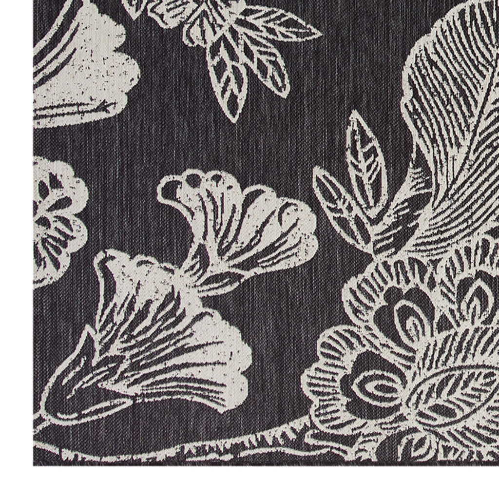 AVERO™ 7' x 10' Black & White Floral Outdoor Rug - AVERO™