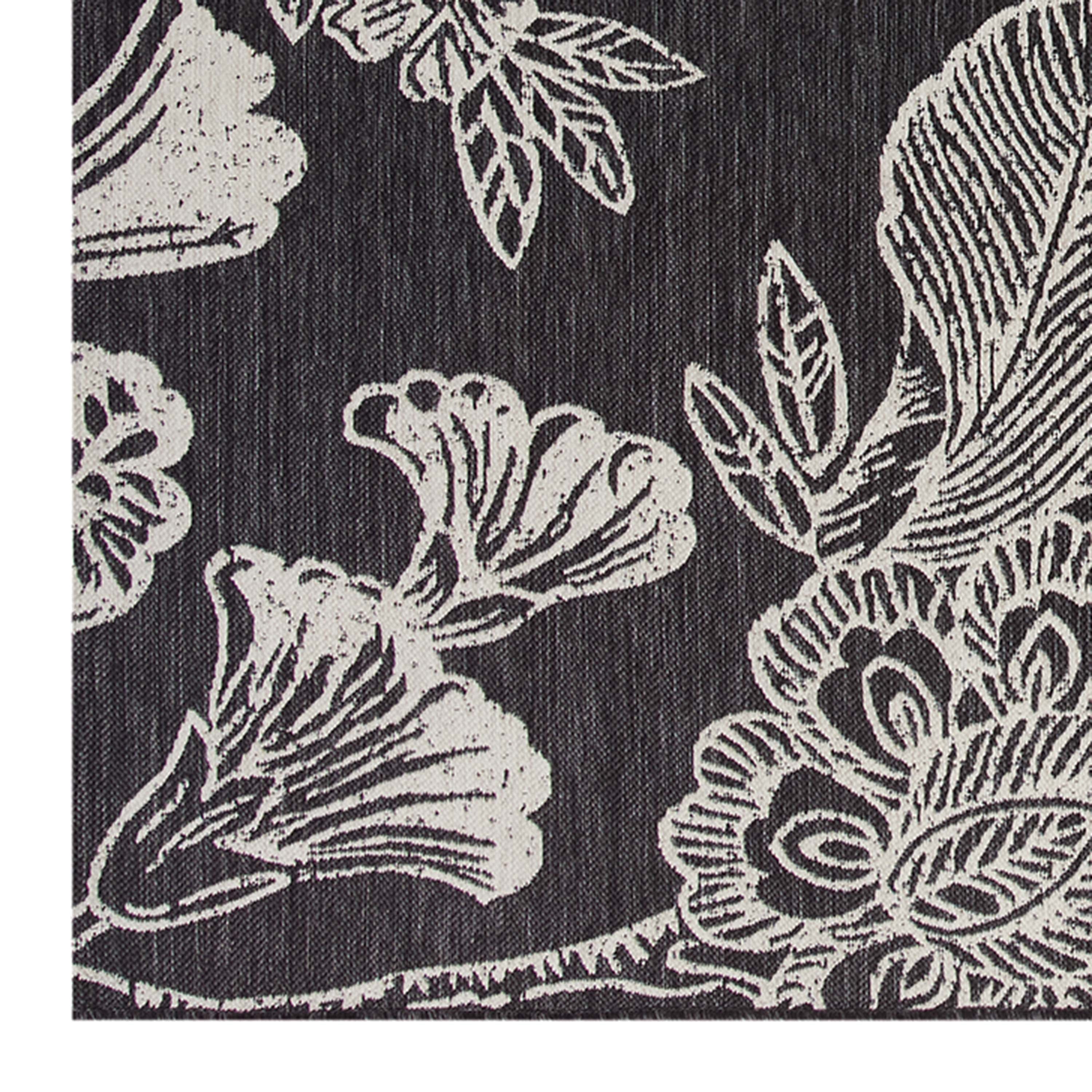 AVERO™ 7' x 10' Black & White Floral Outdoor Rug - AVERO™