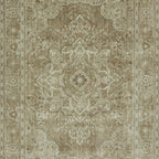 AVERO™ Traditional Plush Beige Medallion Indoor Area Rug, 7' 9" x 10' - AVERO™