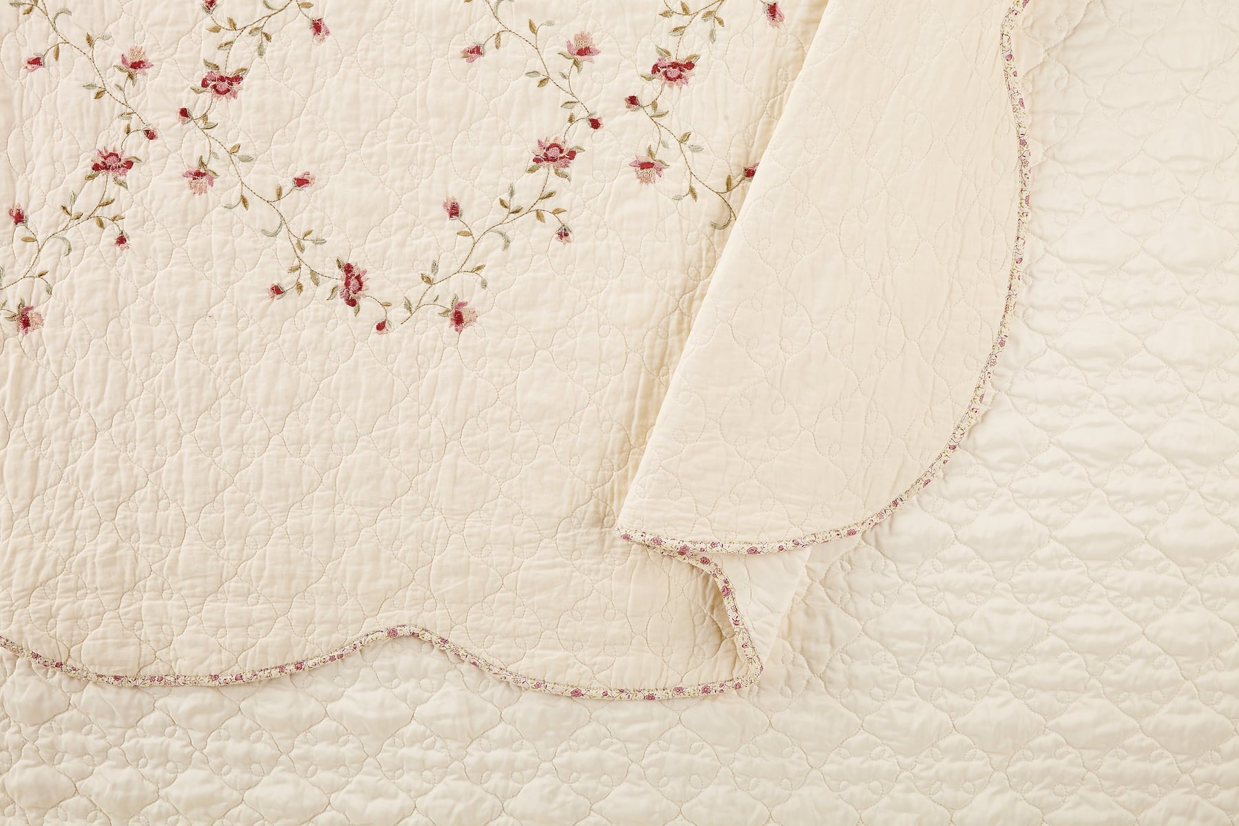 AVERO™ Hannalore Cotton Quilt, Burgundy, Full/Queen, All Ages - AVERO™