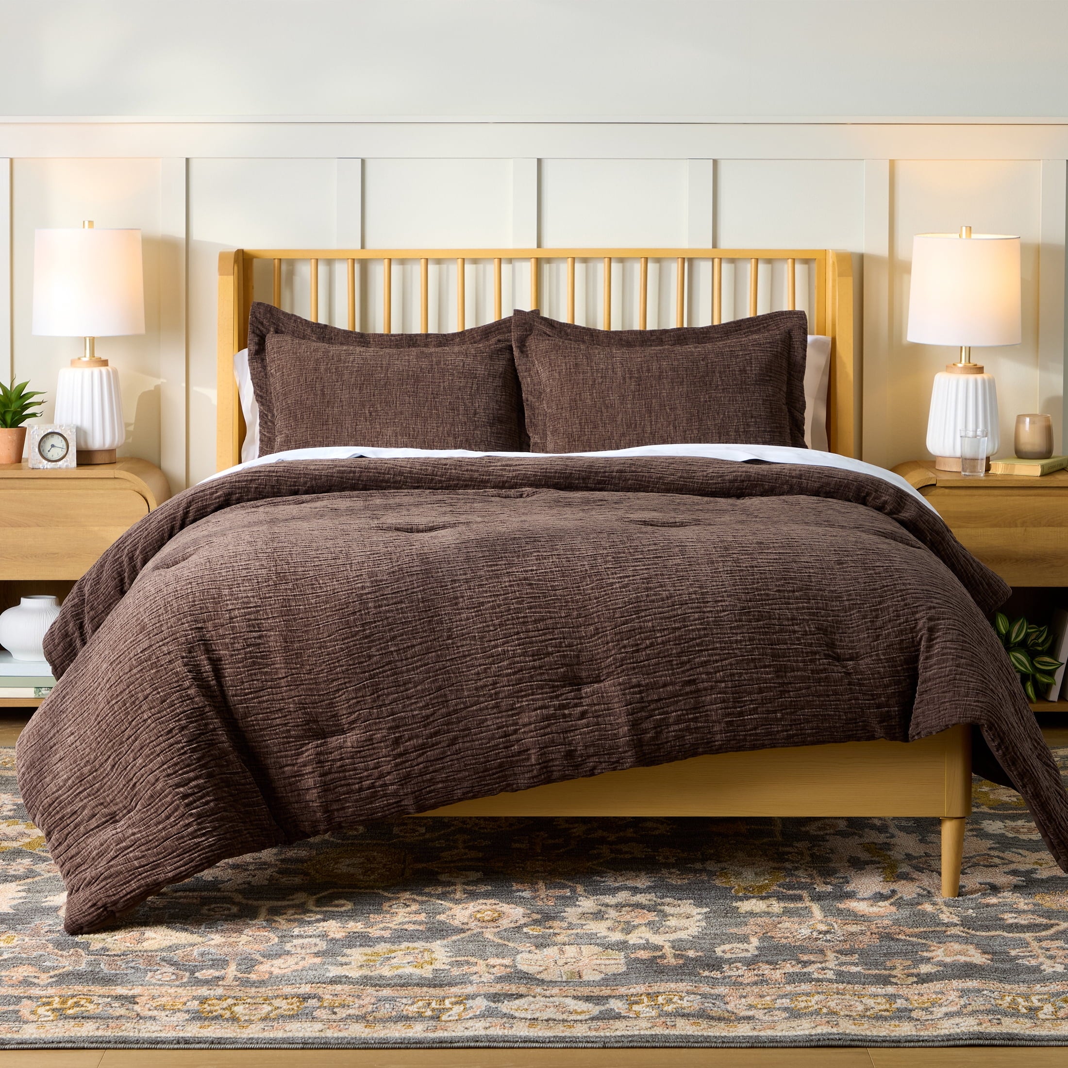 AVERO™ 3-Piece White Paisley Matelasse Comforter Set, Full/Queen - All-Season Bedding
