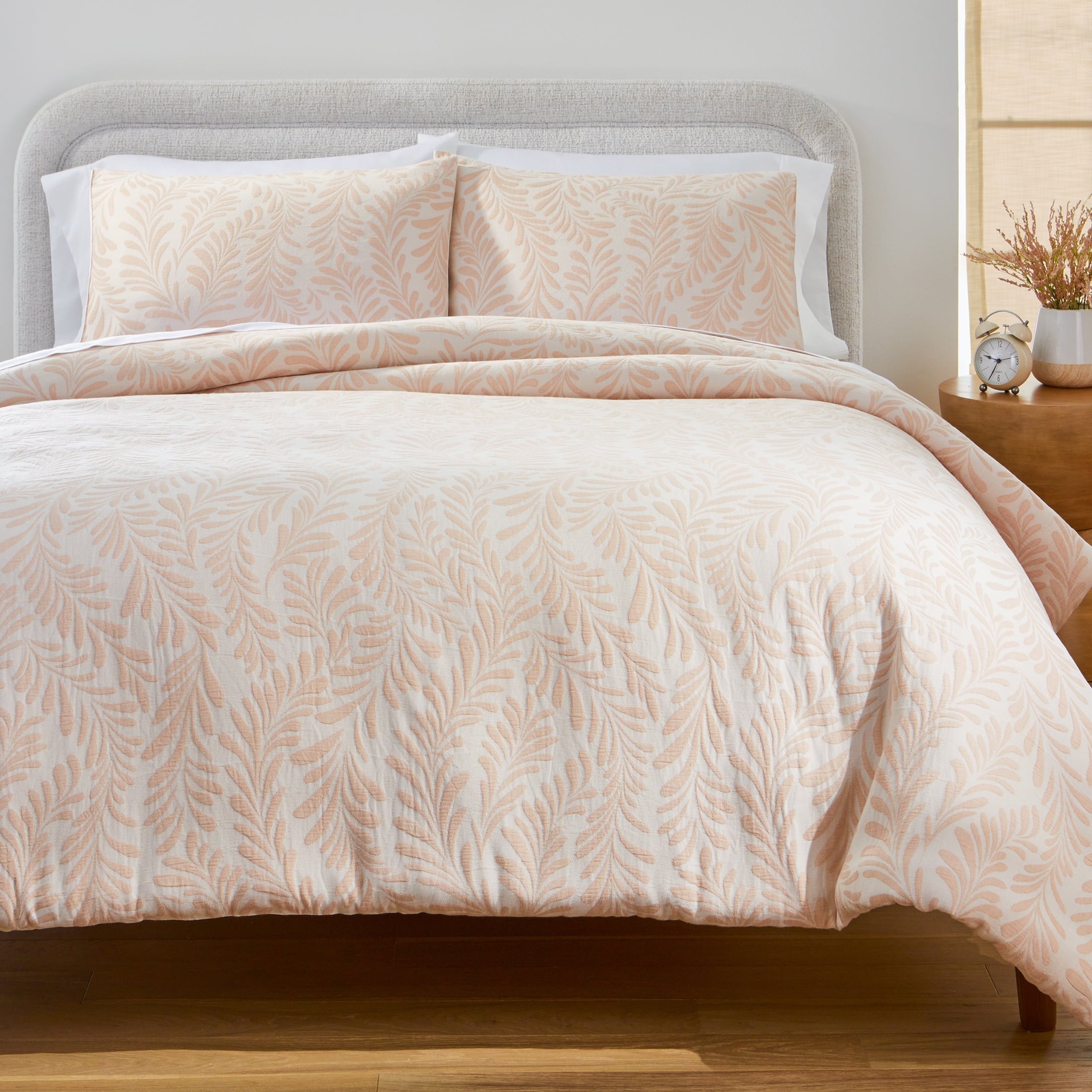 AVERO™ 3-Piece White Paisley Matelasse Comforter Set, Full/Queen - All-Season Bedding