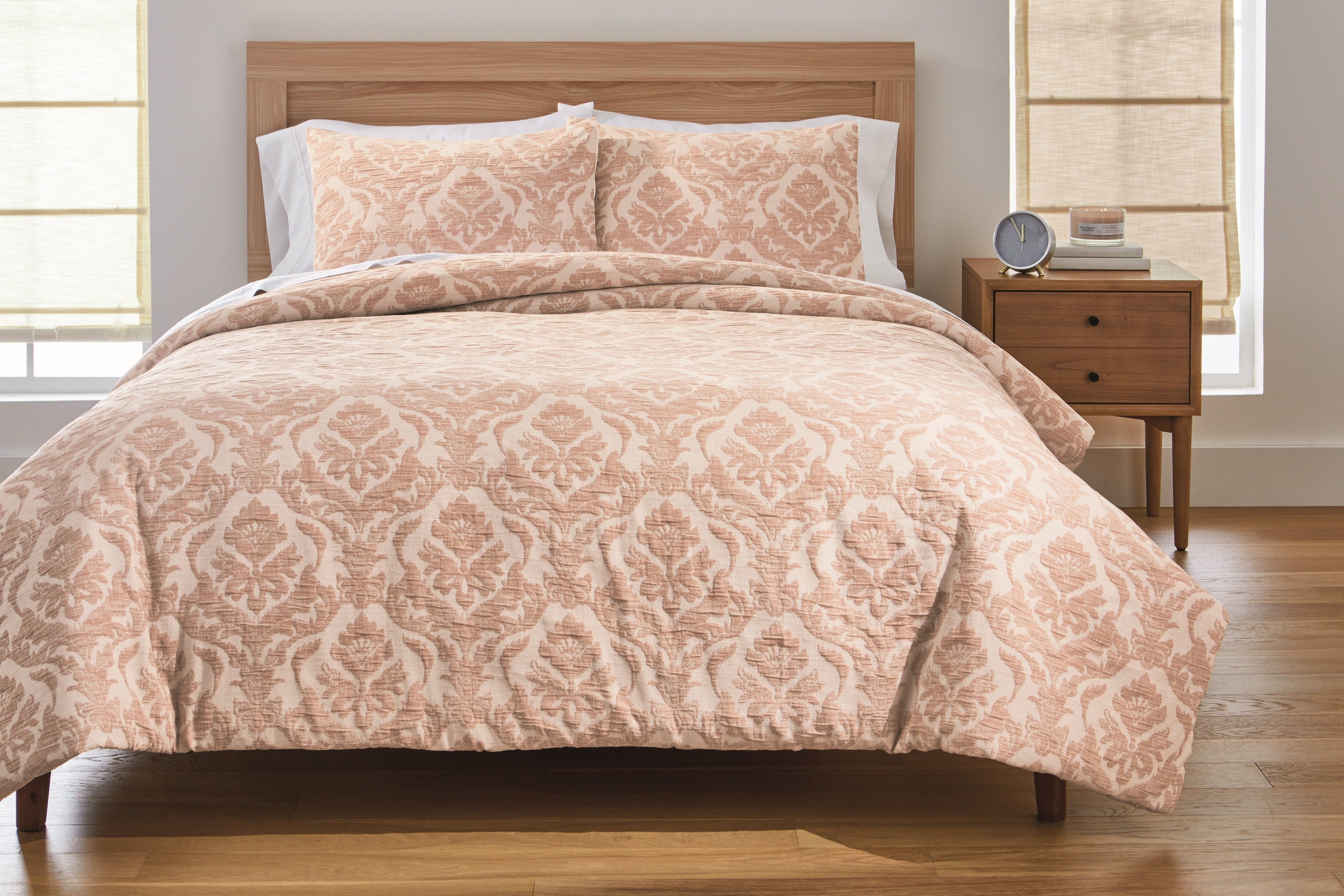 AVERO™ 3-Piece White Paisley Matelasse Comforter Set, Full/Queen - All-Season Bedding