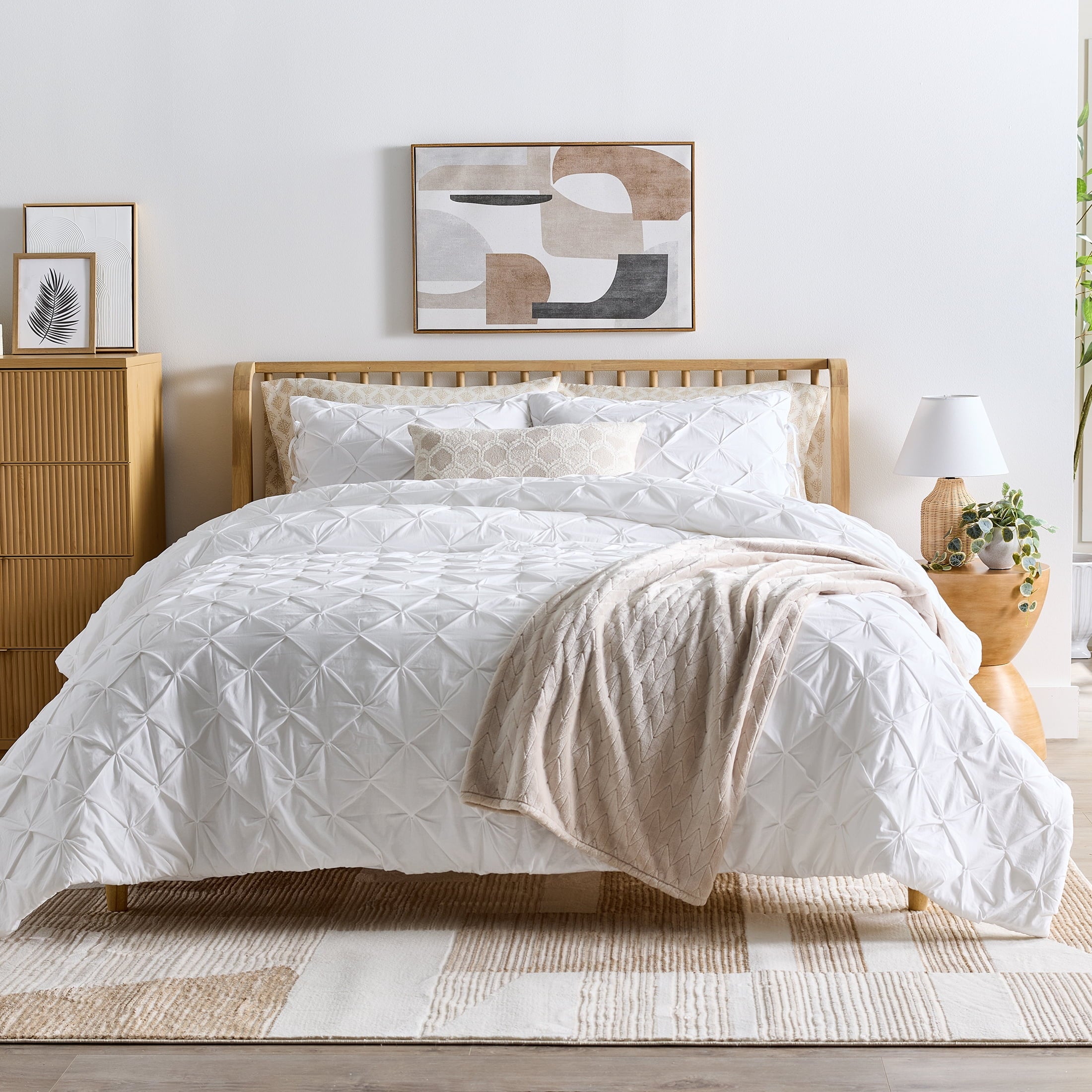 AVERO™ 3-Piece White Paisley Matelasse Comforter Set, Full/Queen - All-Season Bedding