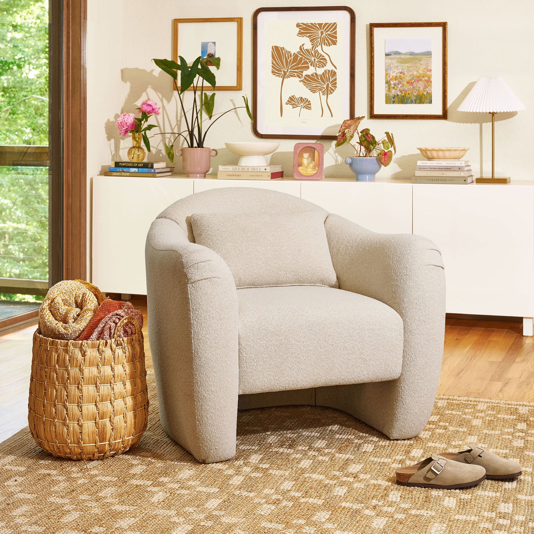 AVERO™ Beautiful Barrymore Accent Chair , Cream Shearling - AVERO™