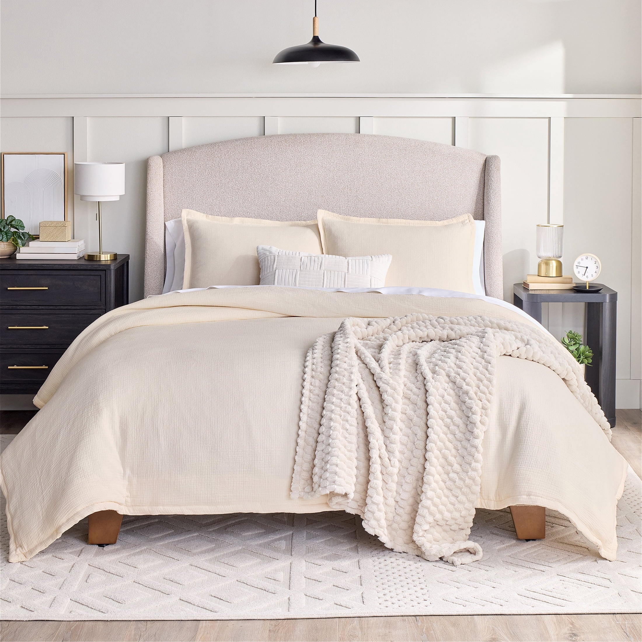 AVERO™ 3-Piece White Paisley Matelasse Comforter Set, Full/Queen - All-Season Bedding