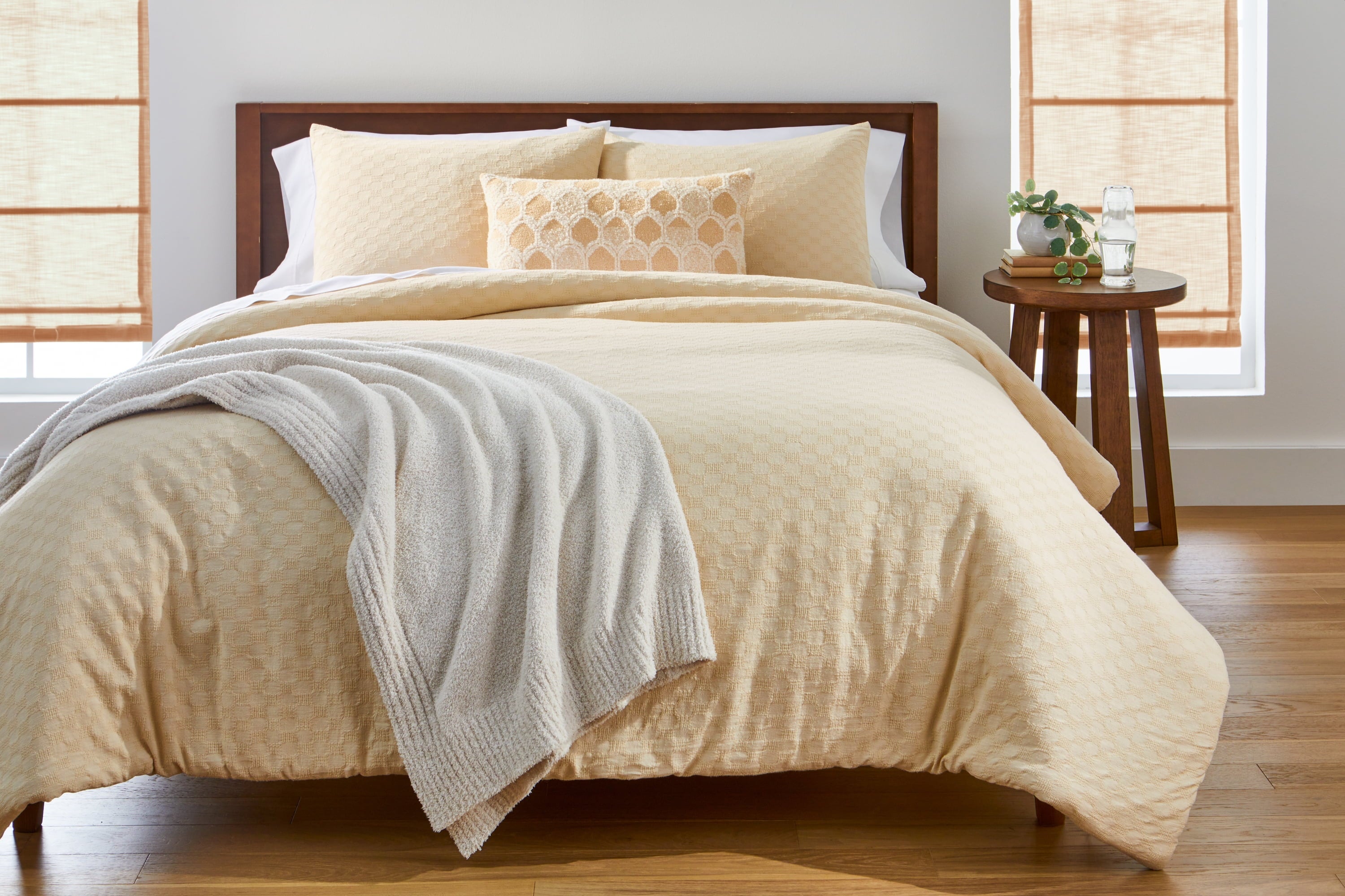 AVERO™ 3-Piece White Paisley Matelasse Comforter Set, Full/Queen - All-Season Bedding