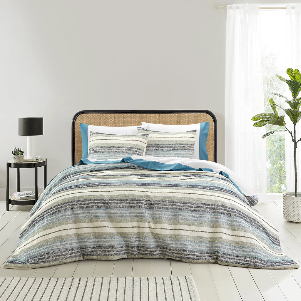 AVERO™ 7 Piece Crinkle Pleated Bed in a Bag Comforter Set with Sheets, Queen