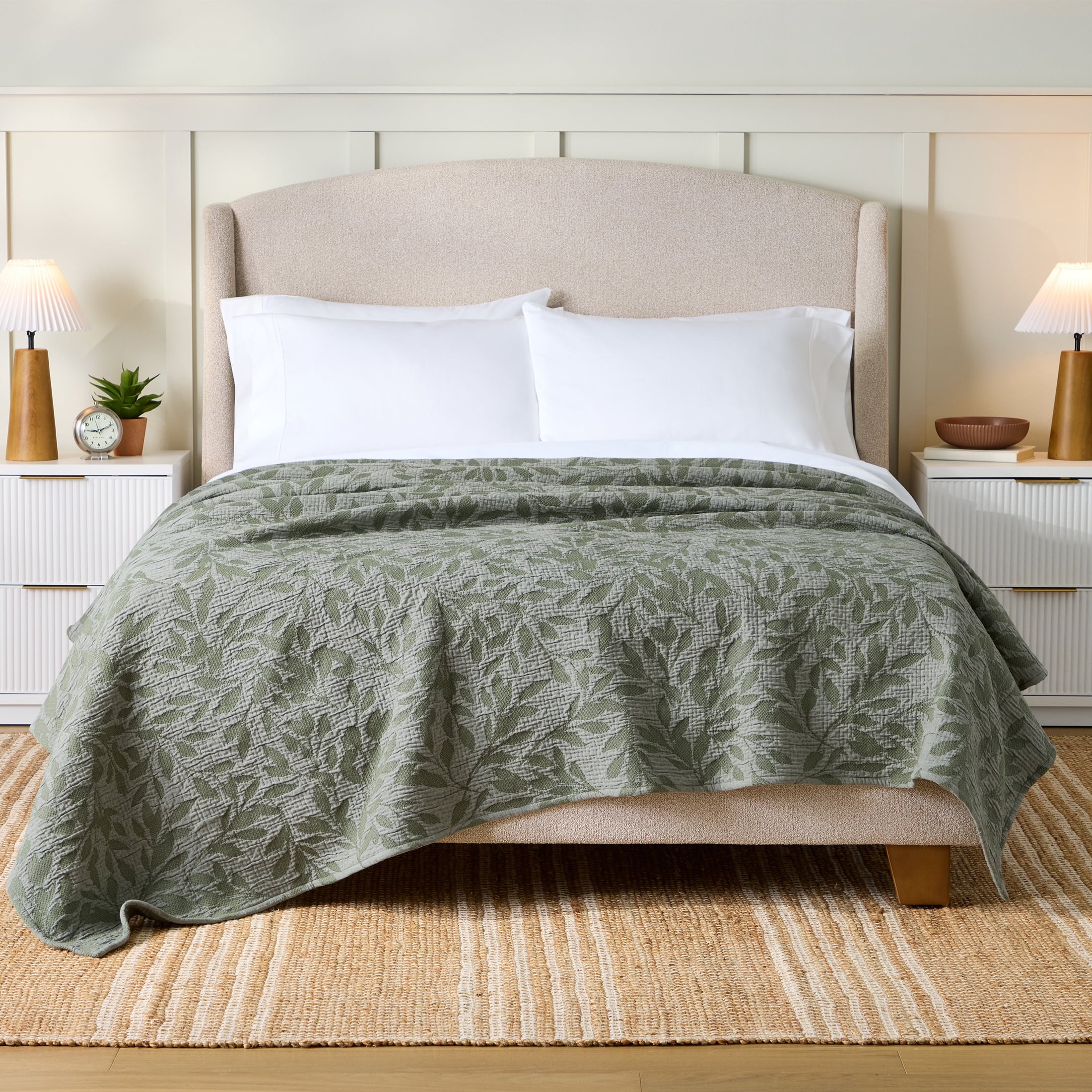 AVERO™ Antique Blush Botanical Double Cloth Cotton Quilt, Full/Queen