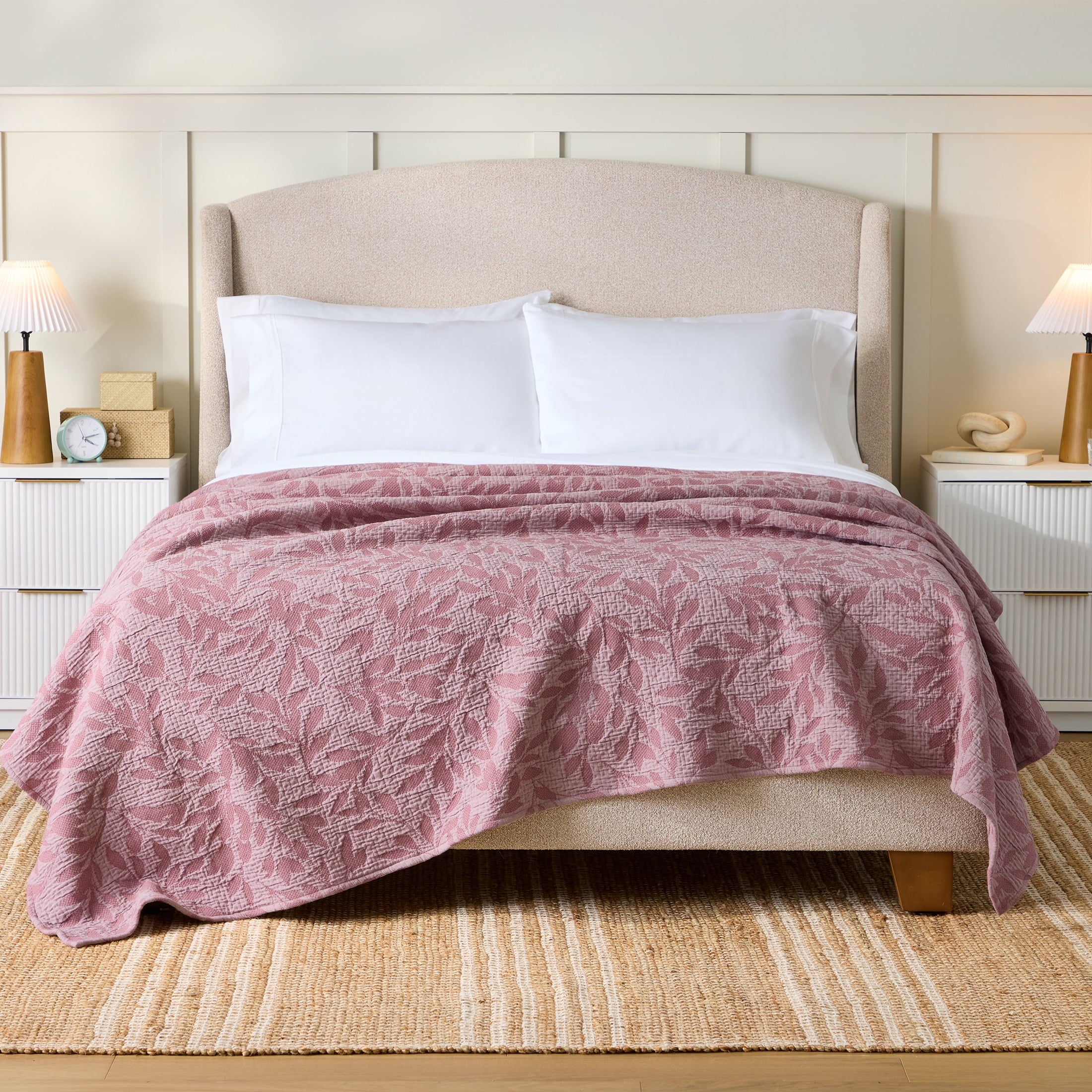 AVERO™ Antique Blush Botanical Double Cloth Cotton Quilt, Full/Queen