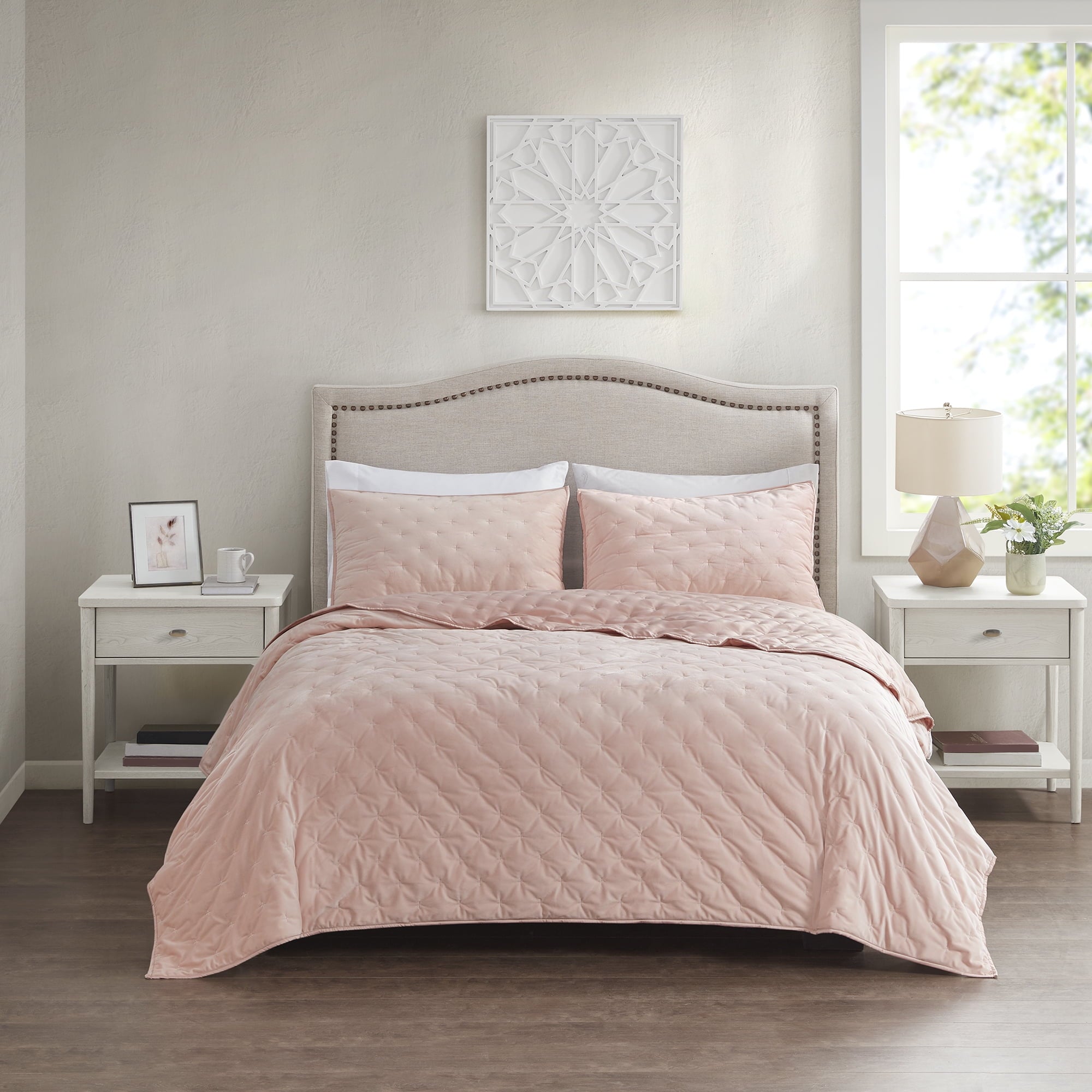 AVERO™ Tan Soft Velvet Embroidered Quilt, Full/Queen