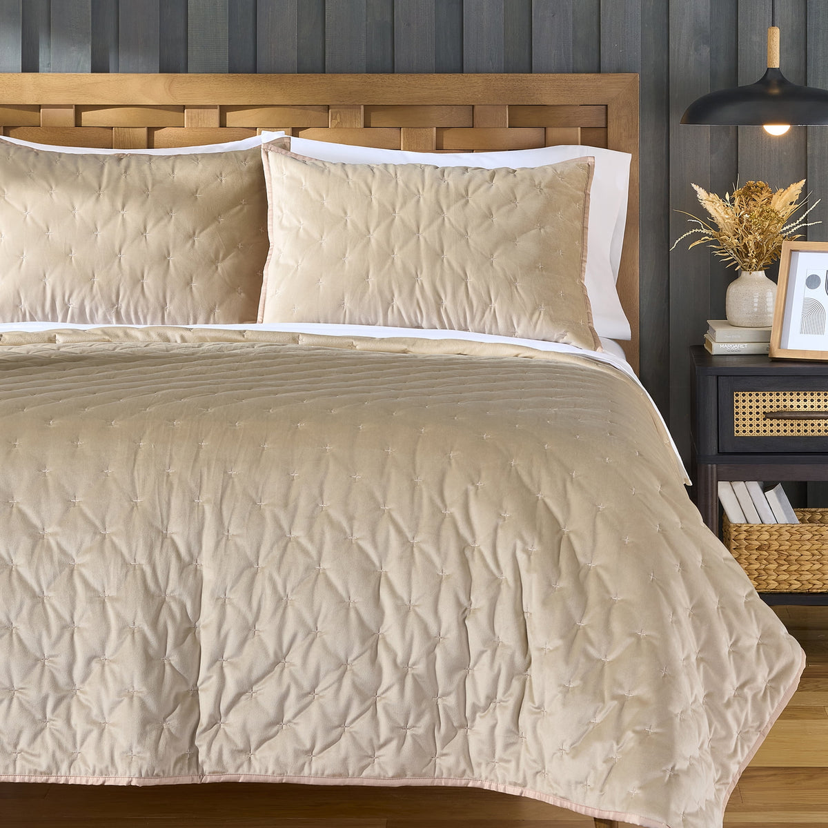 AVERO™ Tan Soft Velvet Embroidered Quilt, Full/Queen - AVERO™