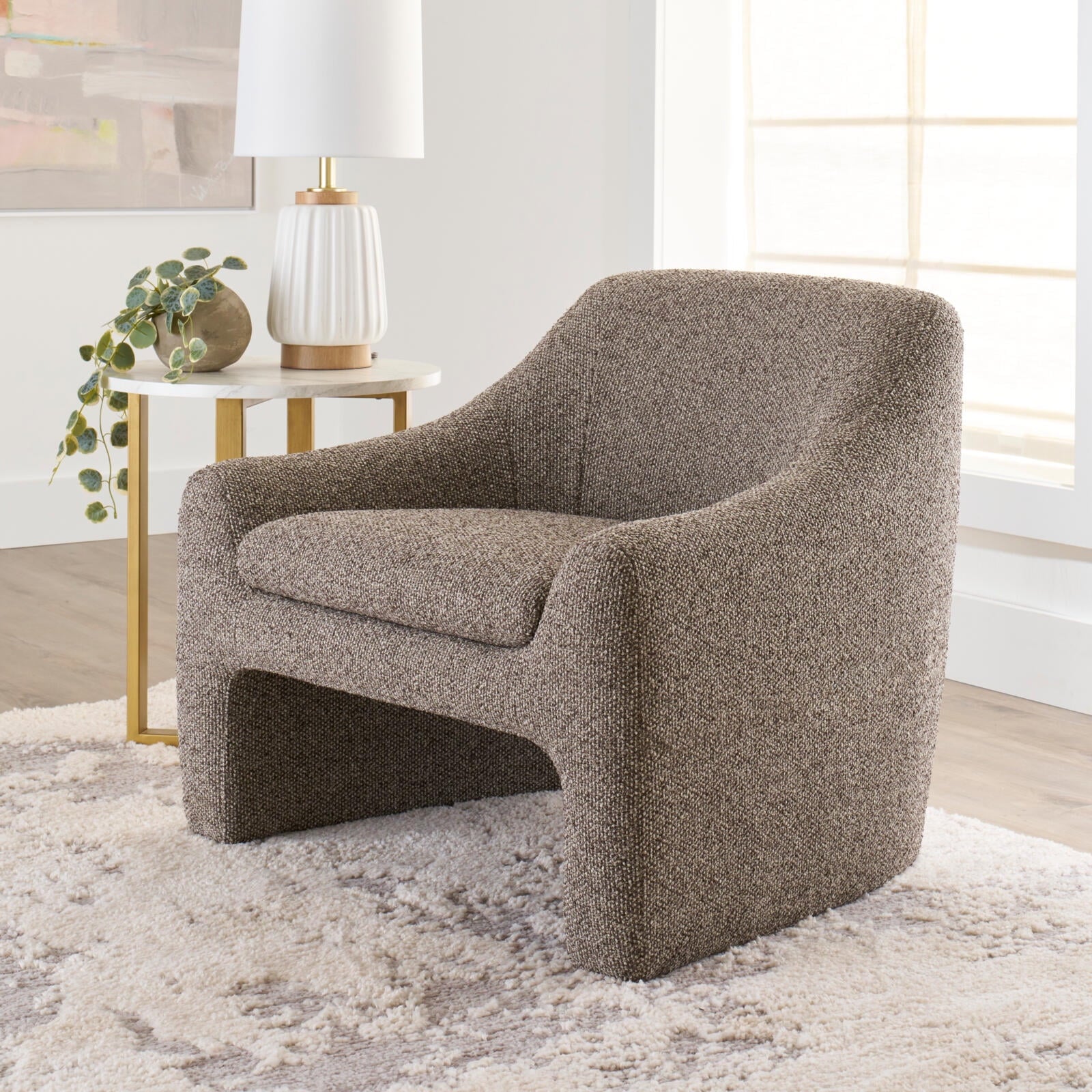 AVERO™ Emerson Curvy Accent Chair, Ochre Velvet