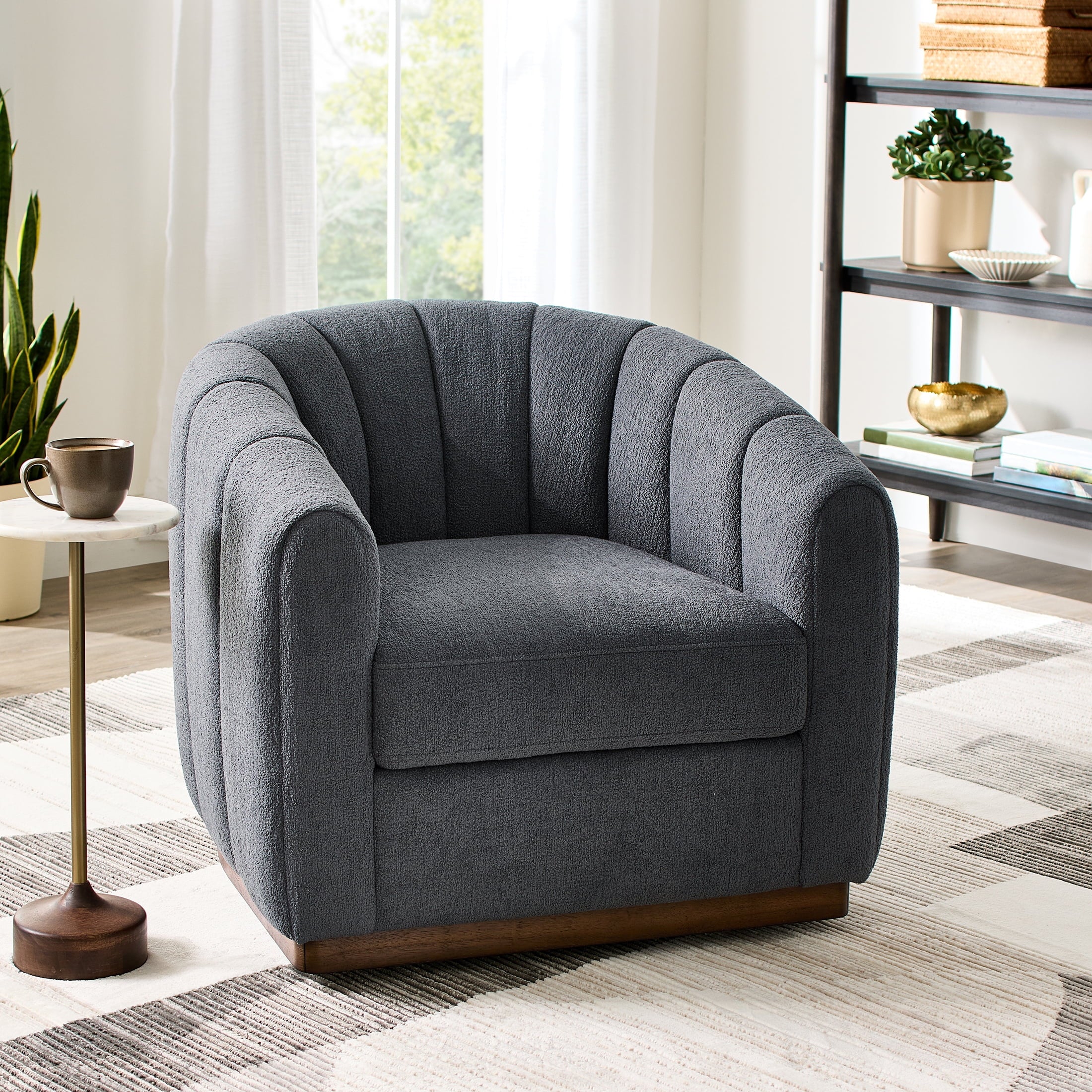 AVERO™ Lillian Accent Swivel Chair, Rose Boucle