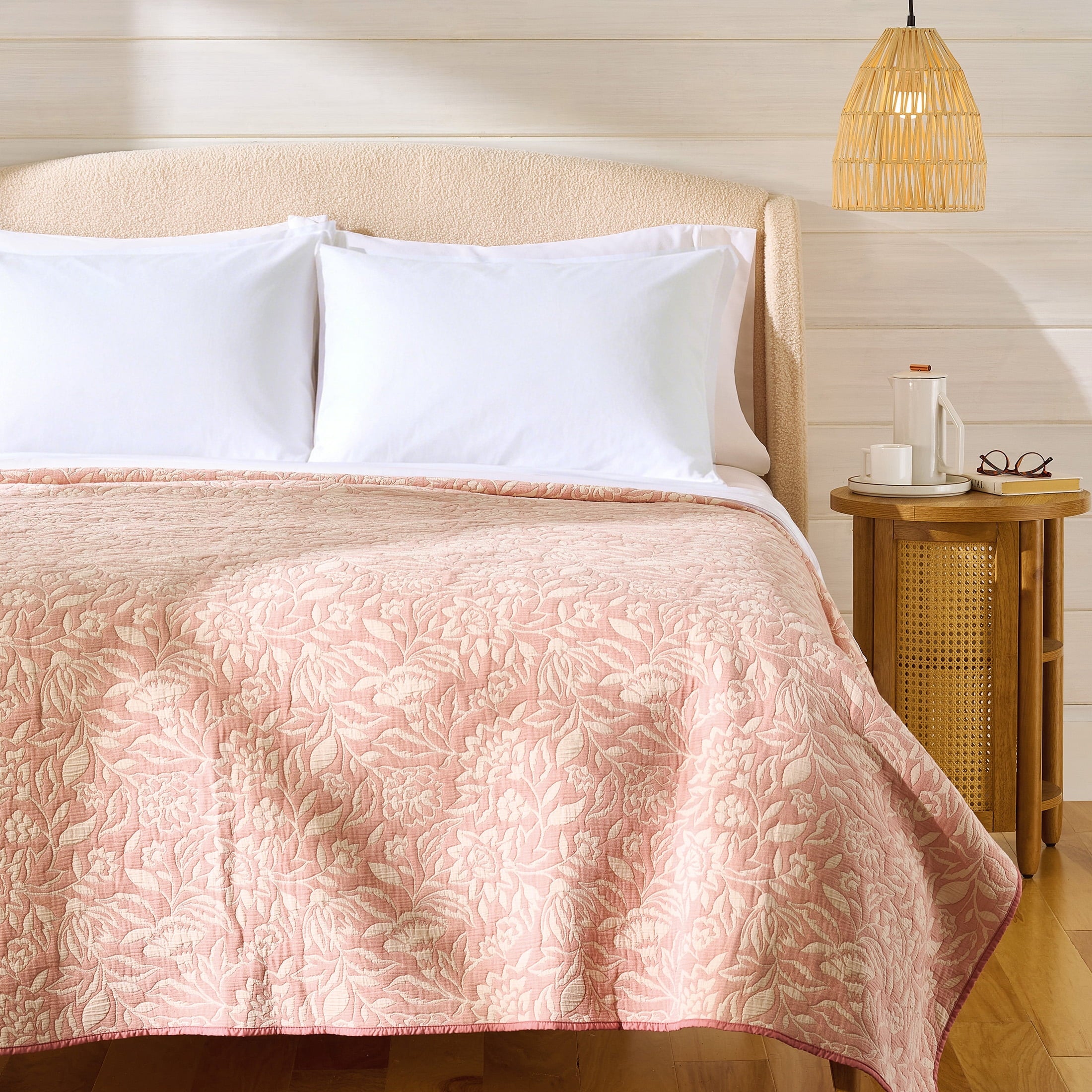 AVERO™ Floral Matelass Quilt, King, Blue Bedding