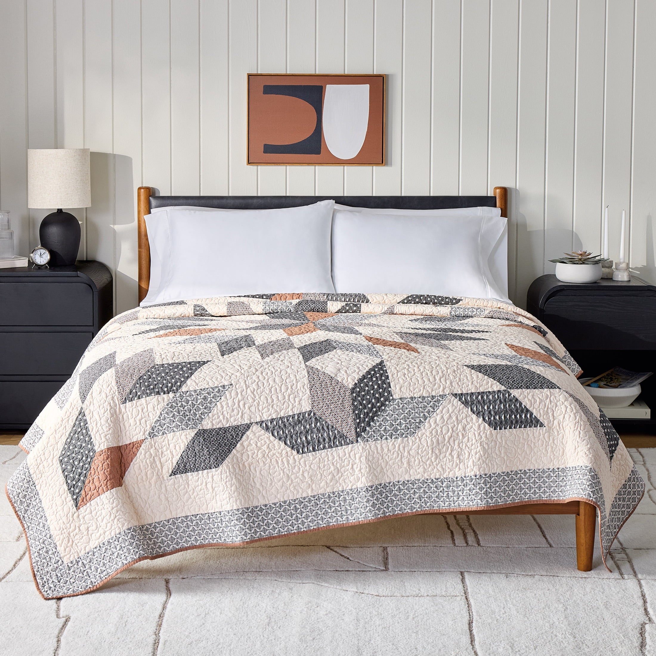 AVERO™ Starburst Patchwork Cotton Quilt, King Bedding - AVERO™