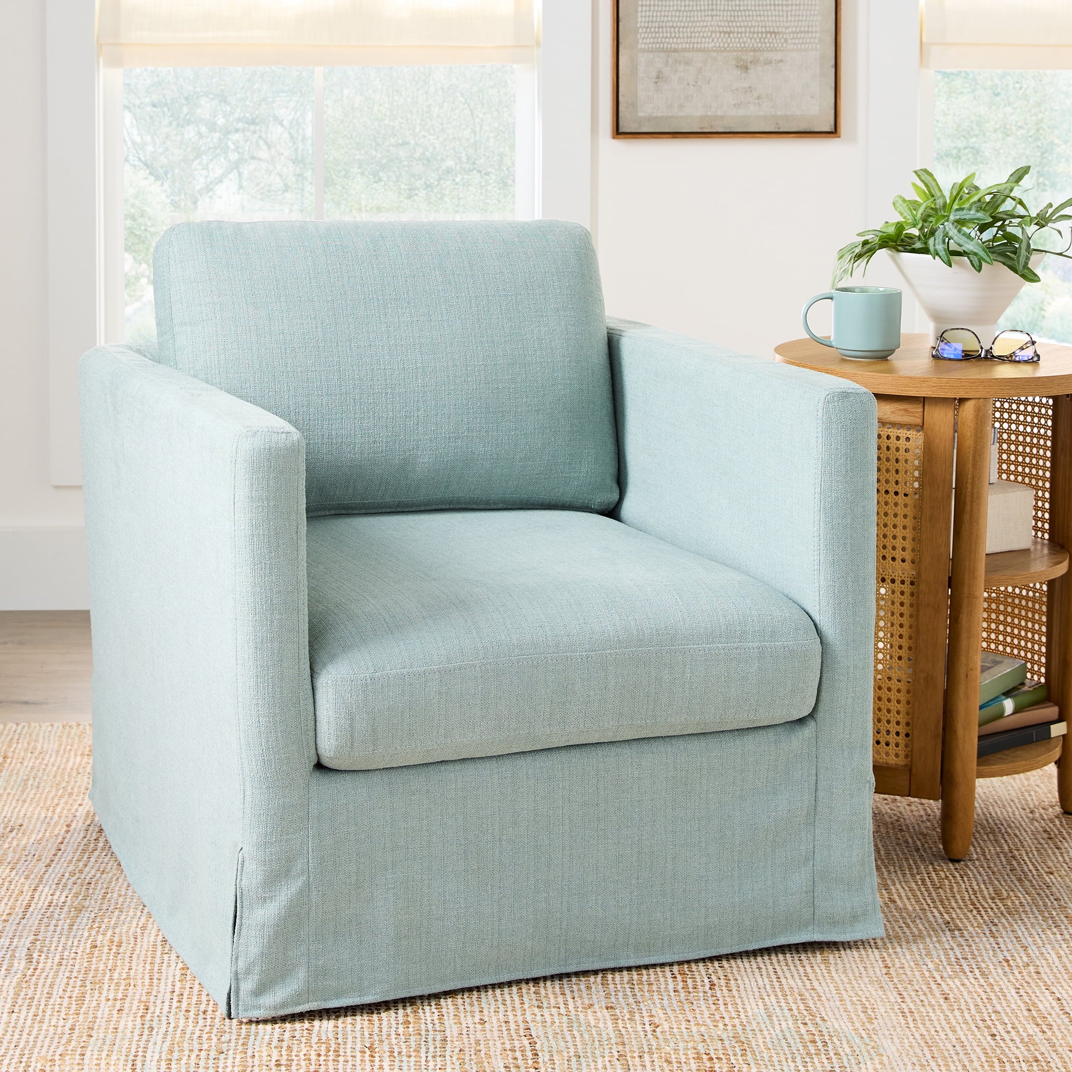 AVERO™ Waylen Swivel Accent Chair, Wheat