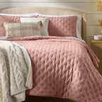 AVERO™ Rose Chambray Quilt, King - AVERO™