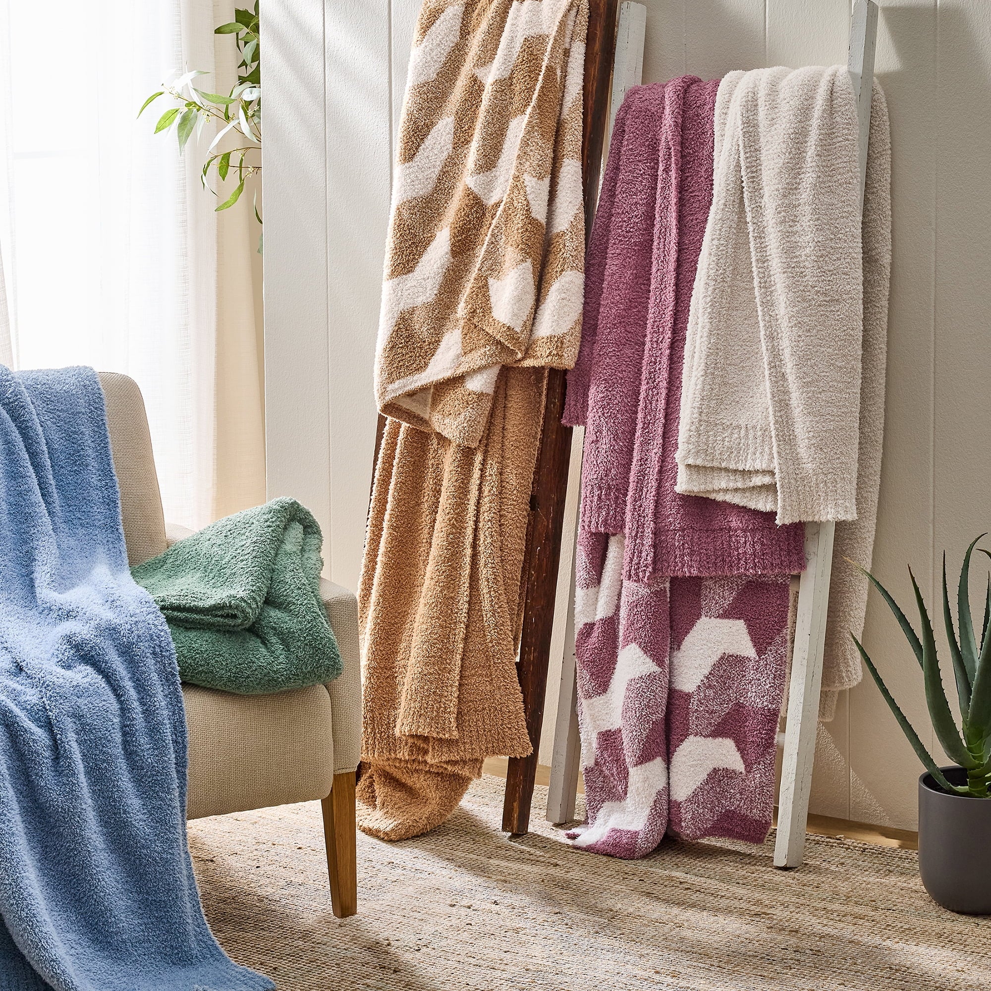 AVERO™ Cozy Knit Throw Blanket, Blue Silver, 50 x 72 in - AVERO™