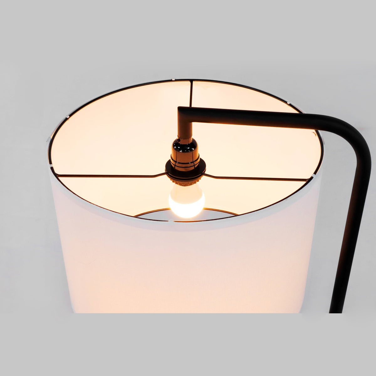 AVERO™ 54" Matte Black Metal Floor Lamp with Faux Wood Table and Magazine Rack - AVERO™