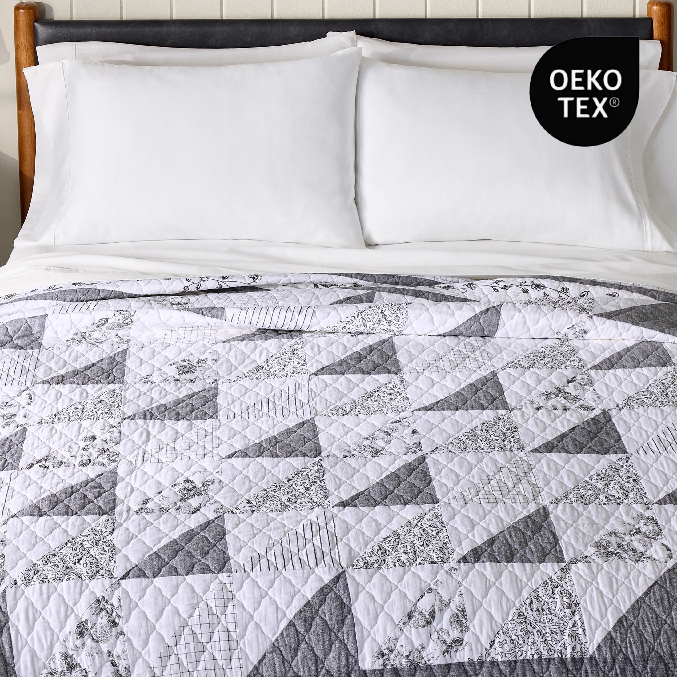 AVERO™ Heirloom Patchwork Quilt, Grey/White, Cal King, Adult - AVERO™