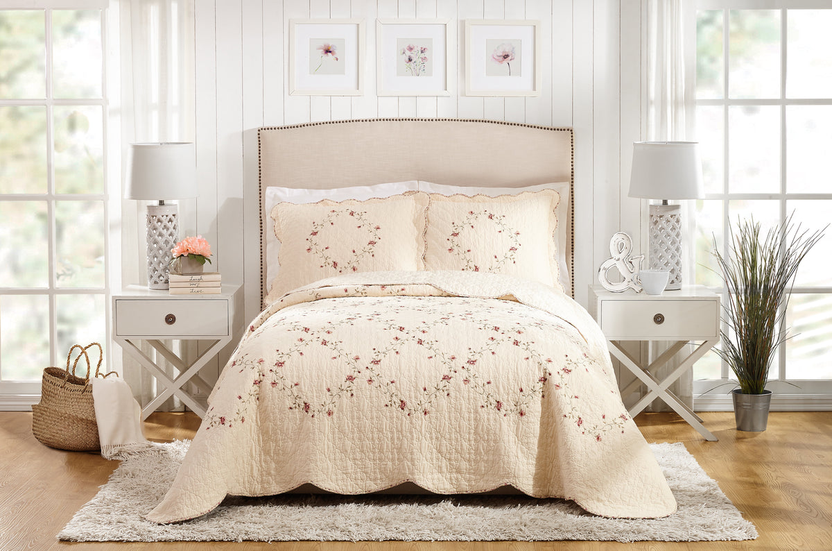 AVERO™ Hannalore Cotton Quilt, Burgundy, Full/Queen, All Ages - AVERO™