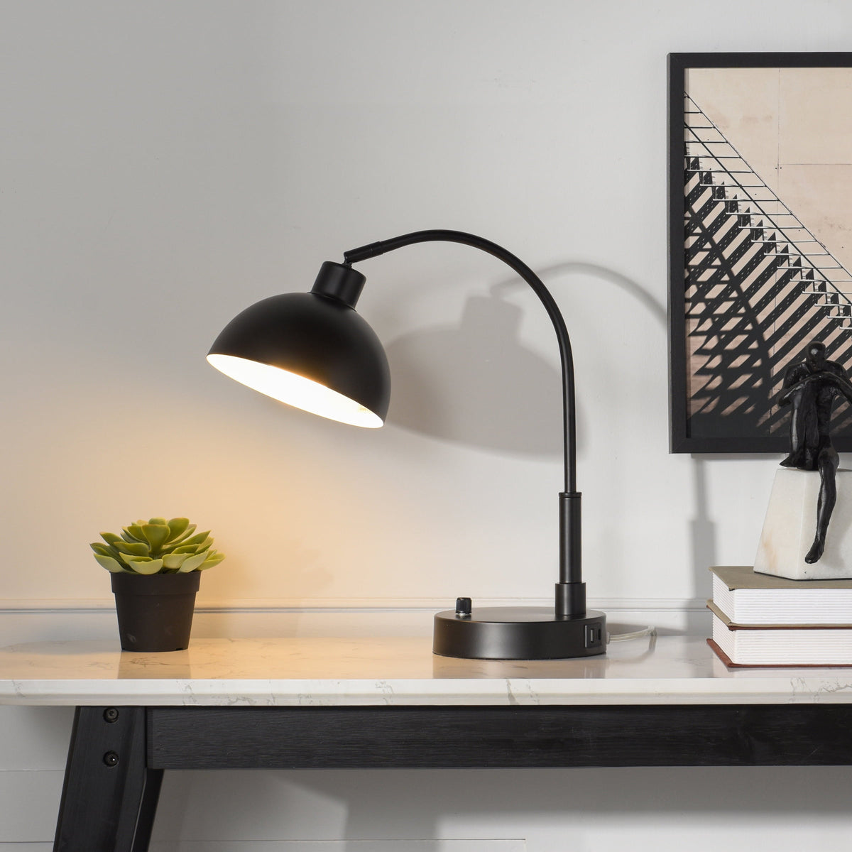 AVERO™ Black Finish Arch Dome Table Lamp - AVERO™