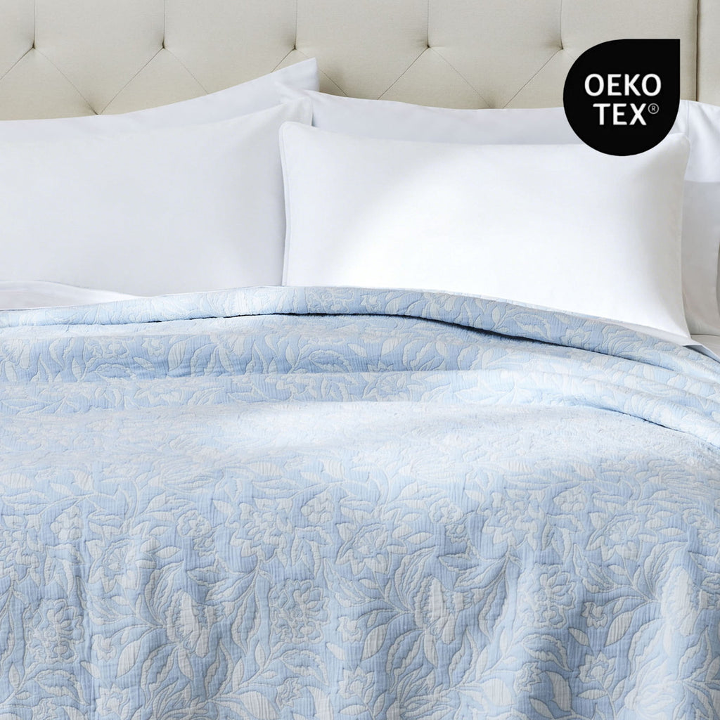 AVERO™ Floral Matelass Quilt, King, Blue Bedding - AVERO™