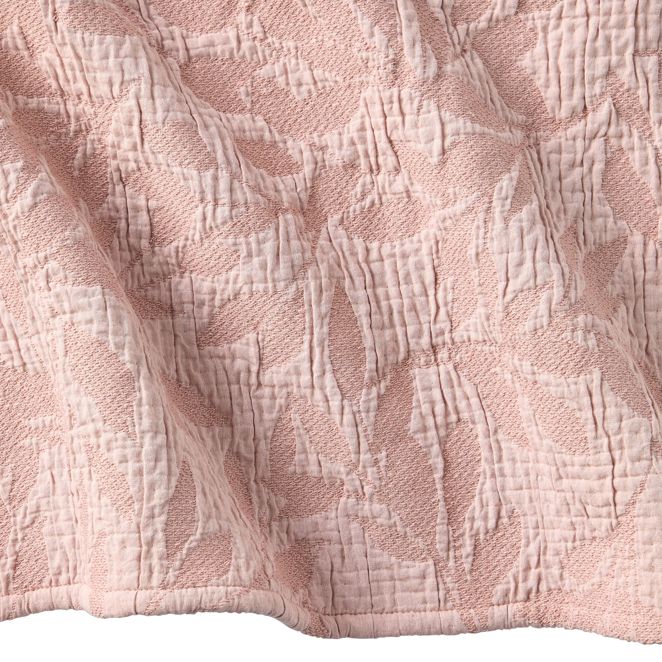 AVERO™ Antique Blush Botanical Double Cloth Cotton Quilt, Full/Queen - AVERO™