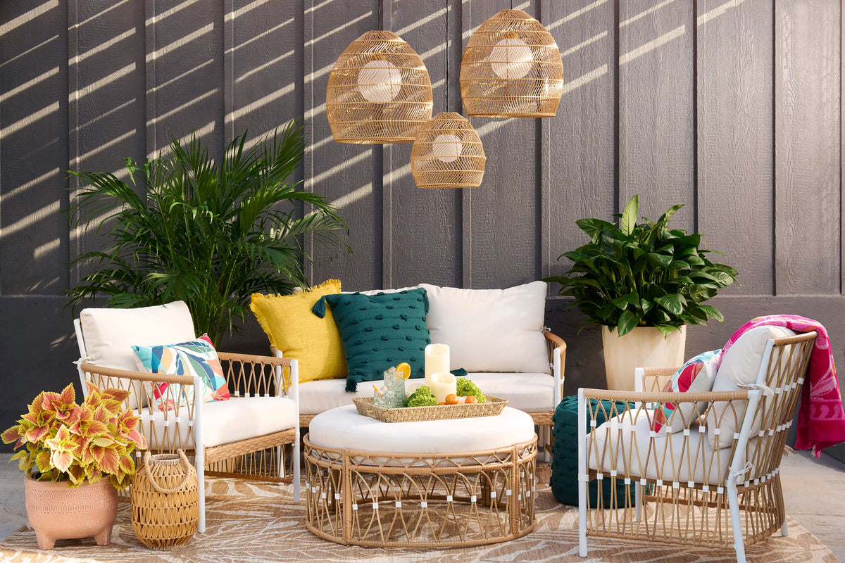 AVERO™ Lilah Outdoor Wicker Loveseat with White Cushions - AVERO™