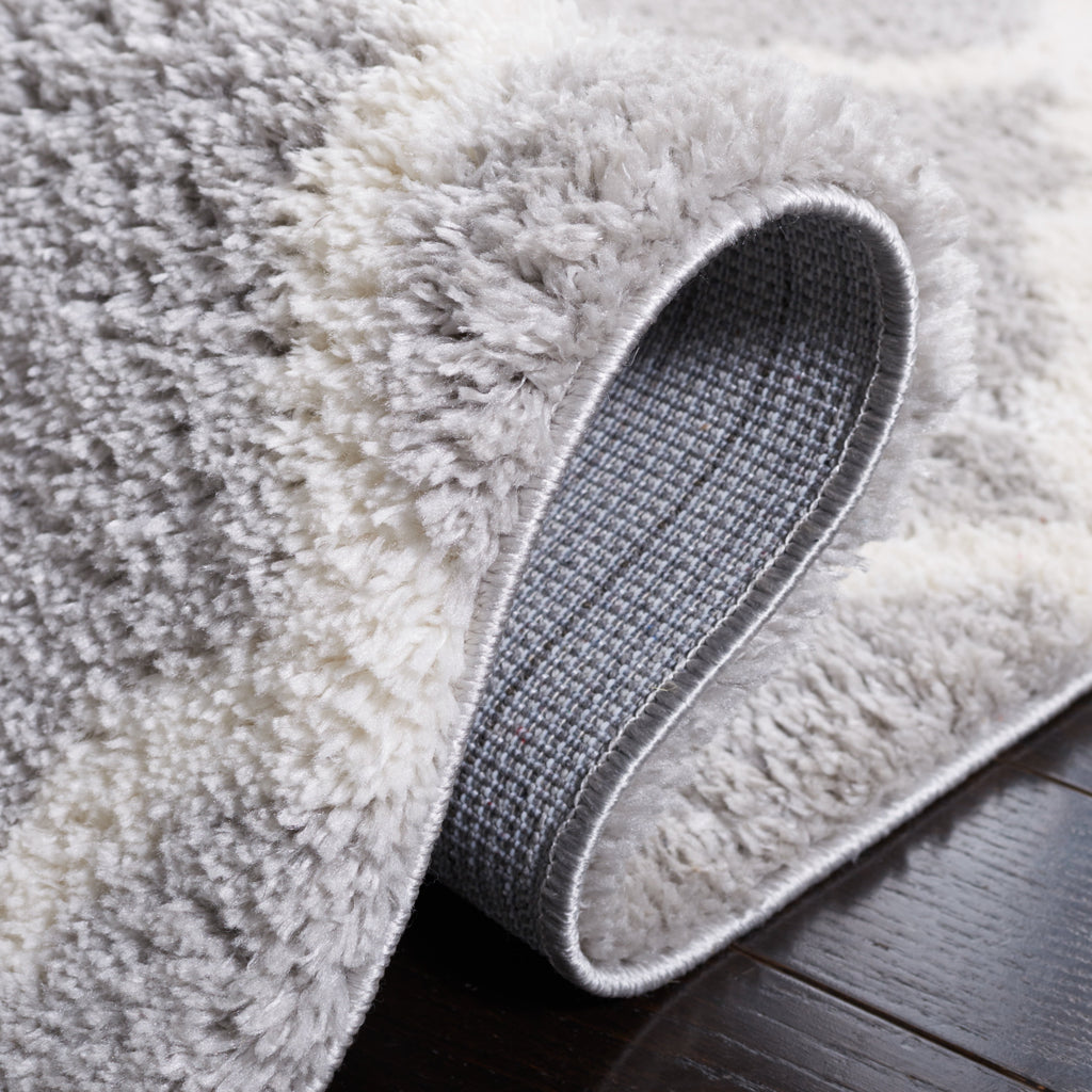 AVERO™ Gray & Ivory Plush Trellis Shag Indoor Area Rug, 5' x 7' - AVERO™
