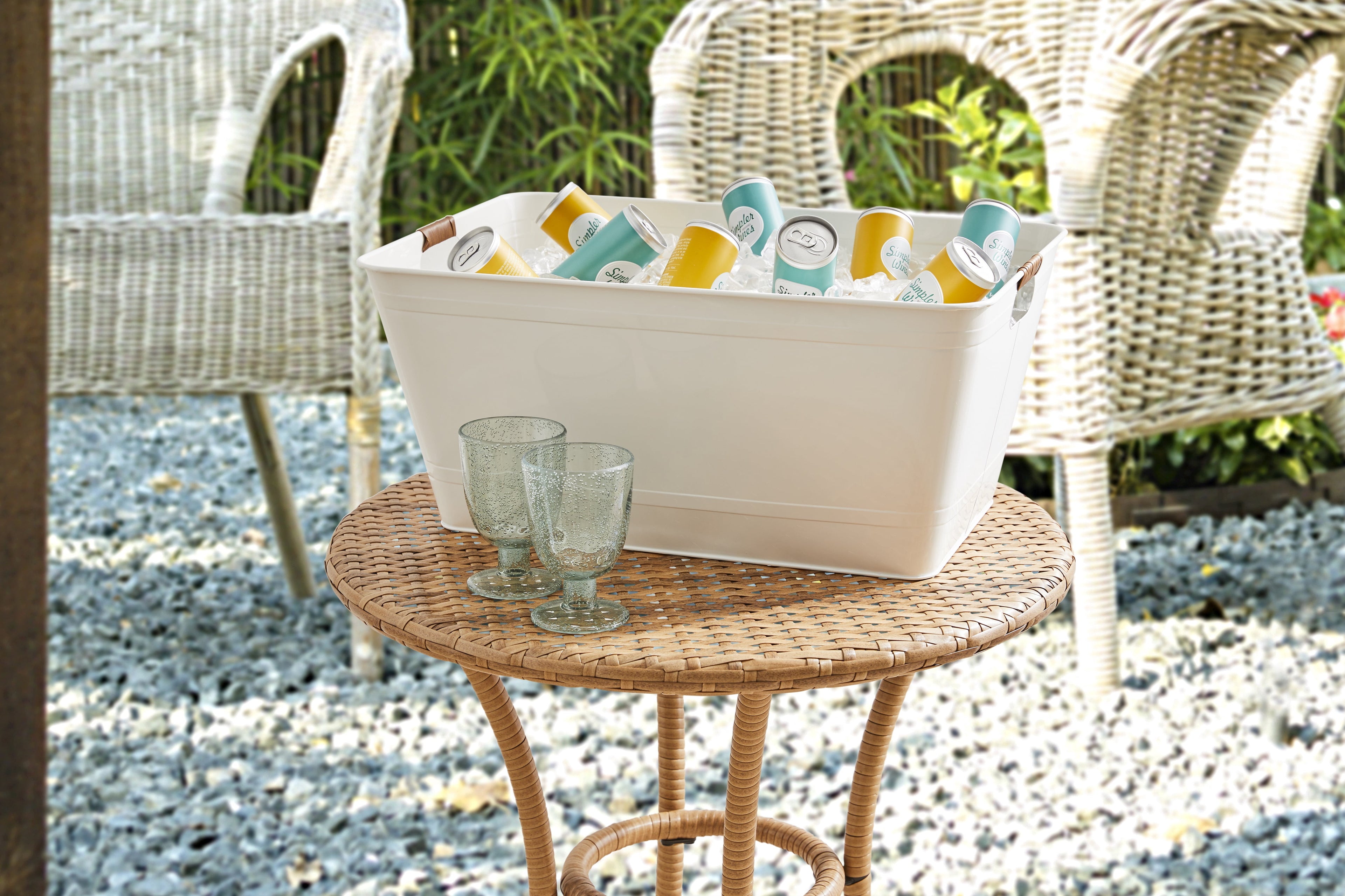 AVERO™ Beverage Tub, Vanilla White Rectangle, 21.96" L x 14.96" W x 10" H - AVERO™