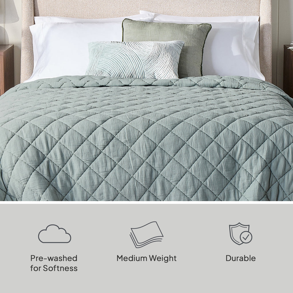 AVERO™ Diamond Gauze Quilt, Sage Green, Full/Queen - AVERO™